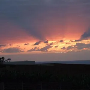 https://apartment-in-bajamar-near-coast.tenerifehoteles.net